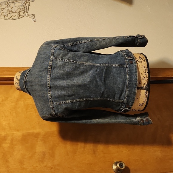 J Crew Womens Blue Classic Denim Trucker Jacket Coastalcowgirl Size s - Picture 5 of 7